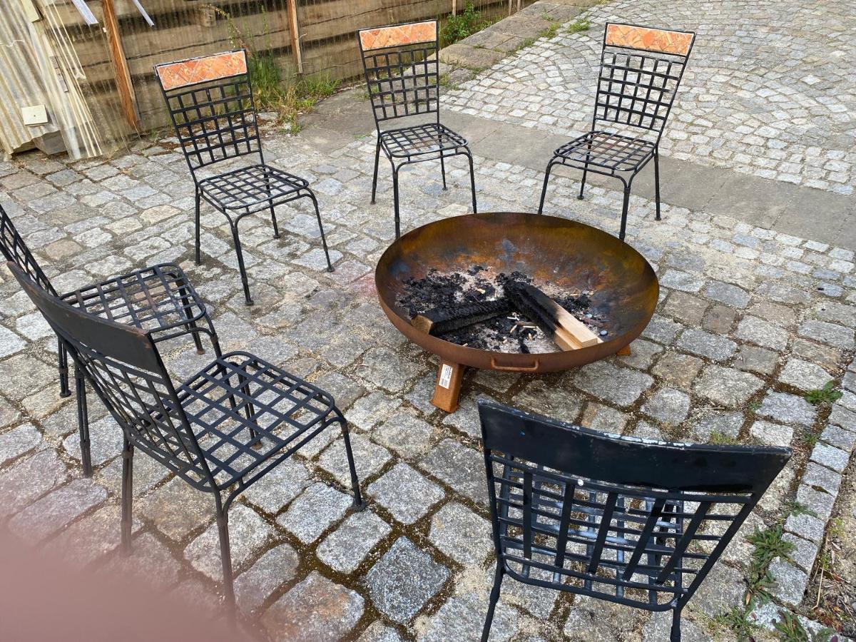 Fewo Waffenkammer Im Rittergut Leppersdorf Bei Dresden Fuer 7 Personen Exterior foto